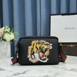 Picture of Gucci Mens Bags _SKUfw104919417fw